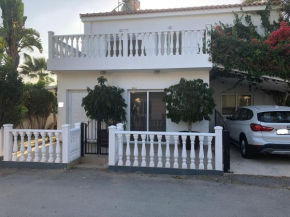 Georgimaria Luxury Sea Star Villa next to the beach